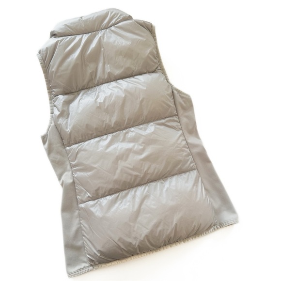 Fabletics Womens Small Elliot Gray Packable Puffer Vest Jacket New Running - Picture 6 of 6